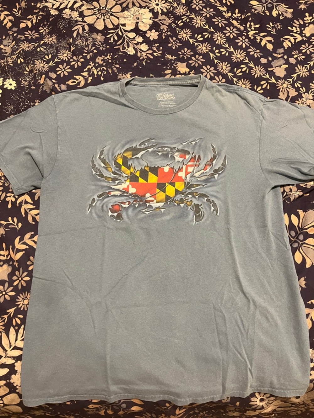 LG Men's Blue-Gray Short-Sleeve Tee with Maryland Flag Crab Graphic